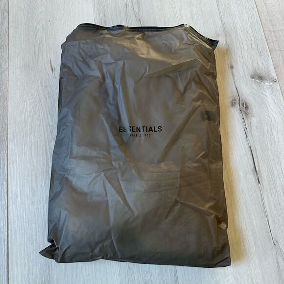 FEAR OF GOD ESSENTIALS SHORTS‎ OATMEAL XL NWT IN PACKAGING - Picture 6 of 14